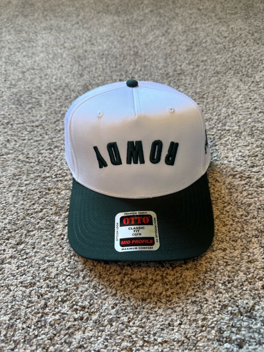 OTTO White and Dark Green Snapback Hat